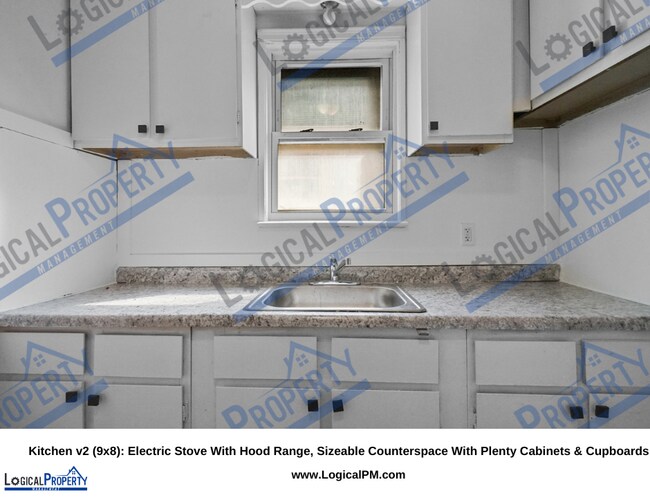 Building Photo - 2 Bed/1 Bath Upper Flat:Hrdwd Flr,Faux Fir...