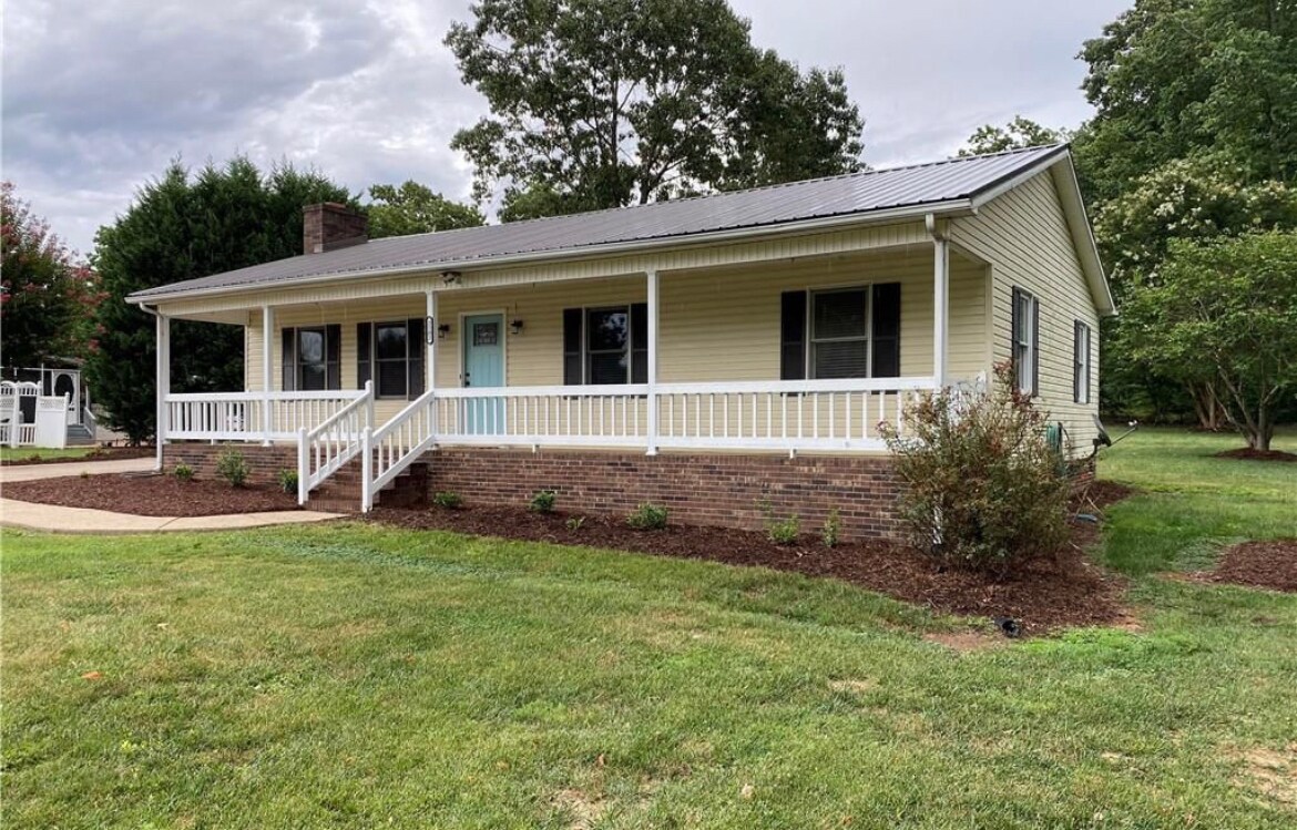 3302 Buffalo Shoals Rd, Newton, NC 28658 House Rental in Newton, NC