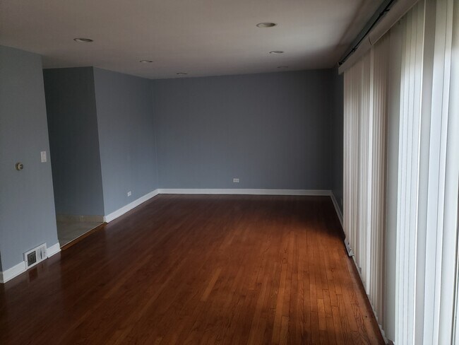 Foto del edificio - 3821 W Morse Ave