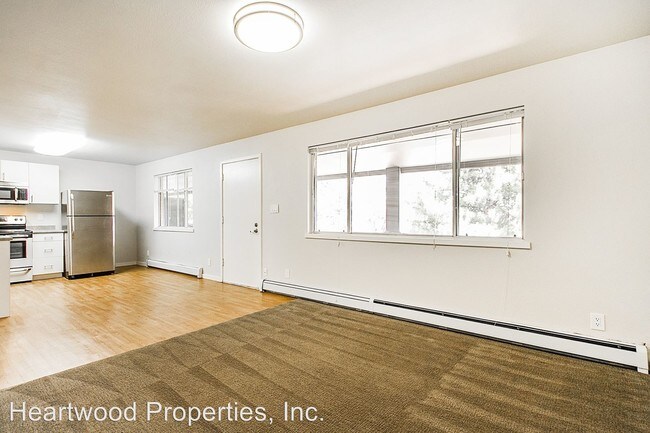 Building Photo - 701 Arapahoe Ave