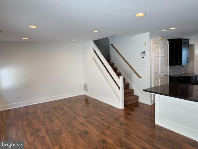 Building Photo - 1070 Baywood Dr