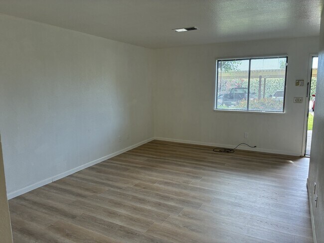 Foto del edificio - 1808 Colorado Ave