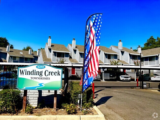 Building Photo - Winding Creek Townhomes