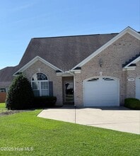 Building Photo - 2305 Berwick Ct
