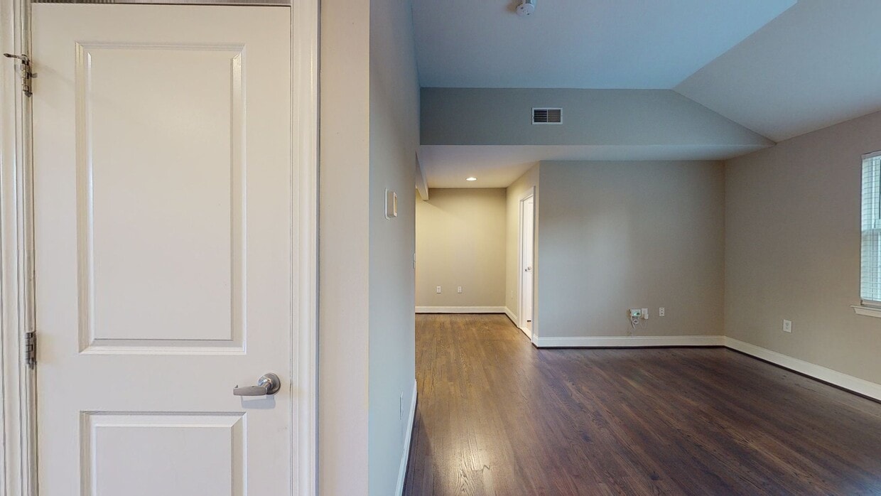 Photo - Rodgers Forge Apartments