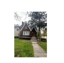 Building Photo - 9283 Pinehurst St