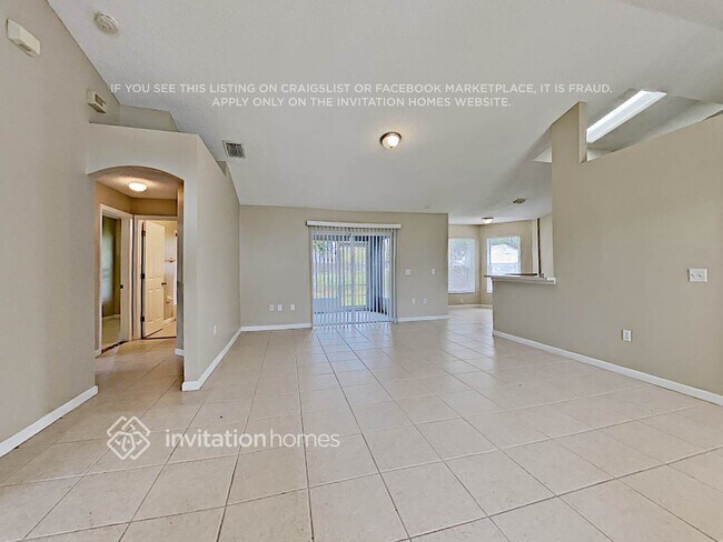 Building Photo - 956 Bridle Ln