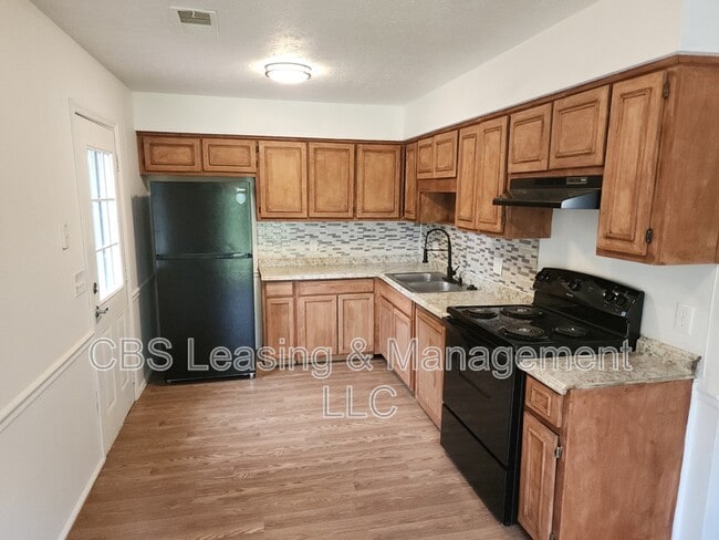 Building Photo - 6623 Foxboro Dr
