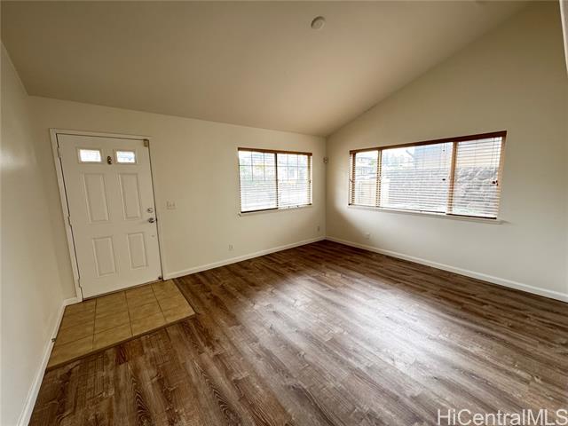 Building Photo - 95-1027-1027 Moohele St