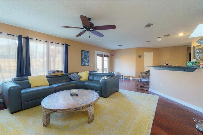 Foto del edificio - 6700 Carisbrooke Ln