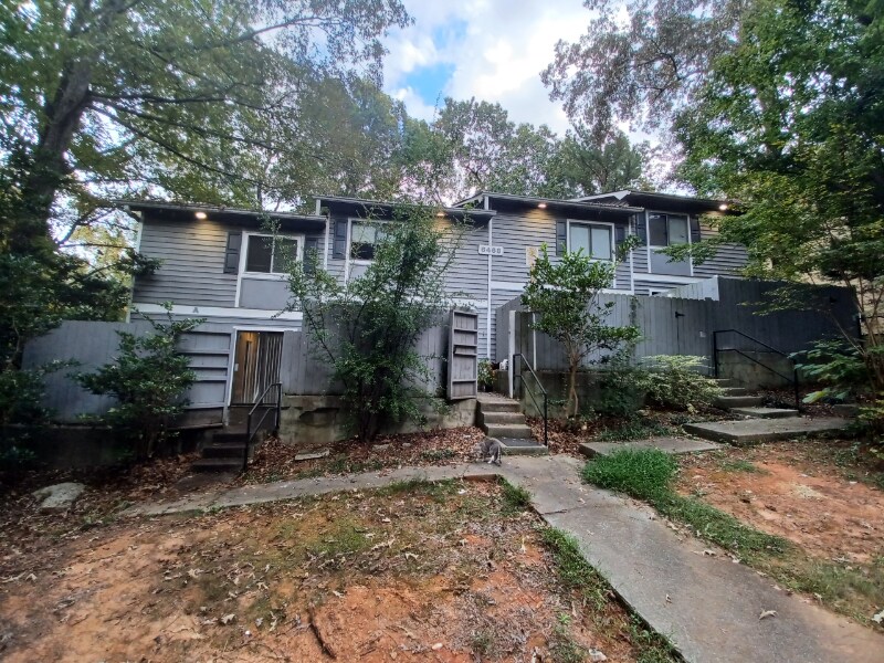Primary Photo - 6468 Parton Ct