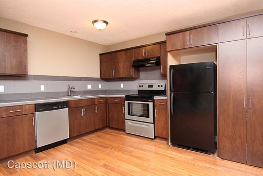 Foto principal - 2228 NE Multnomah St