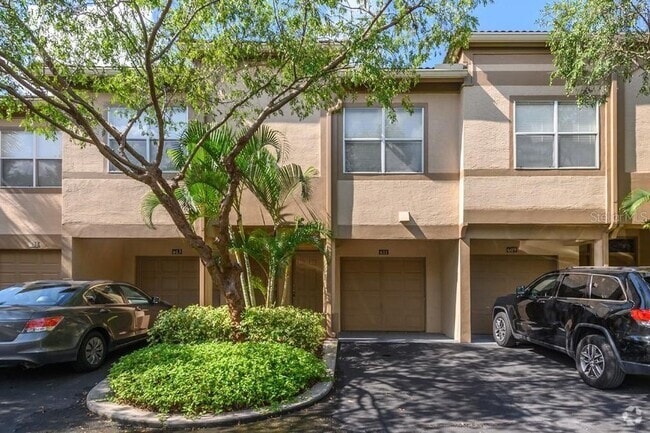 Building Photo - 611 Arbor Lake Ln