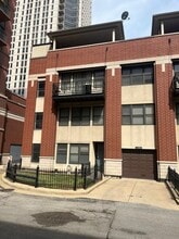 Building Photo - 334 N Jefferson St
