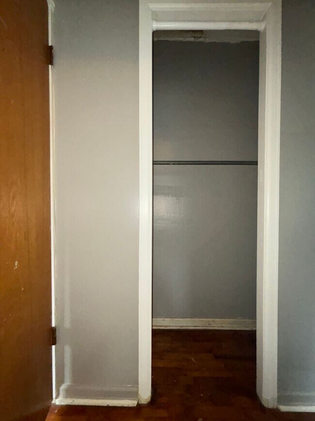 Foto del edificio - 3 bedroom 1 bath home available now