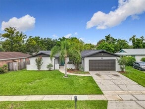 Building Photo - 8676 Hillside Dr