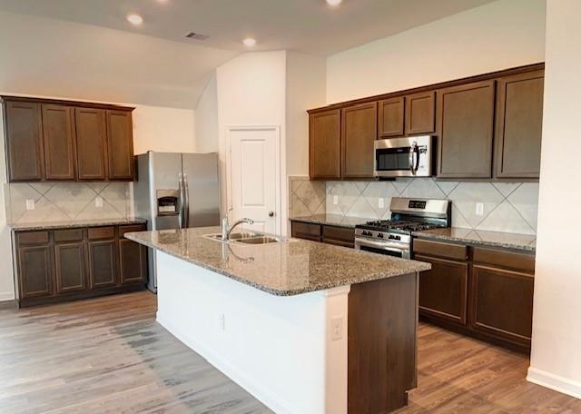 Foto del edificio - 23919 Cedar Glade Ln