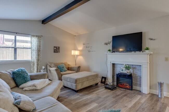 Foto del edificio - Charming Duplex in Norman!