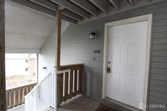 Building Photo - 5012 Ravens Crest Dr