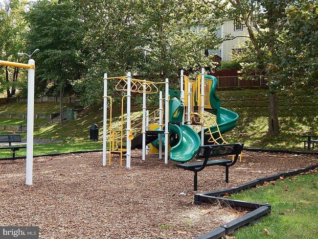 Foto del edificio - 13110 Putnam Cir
