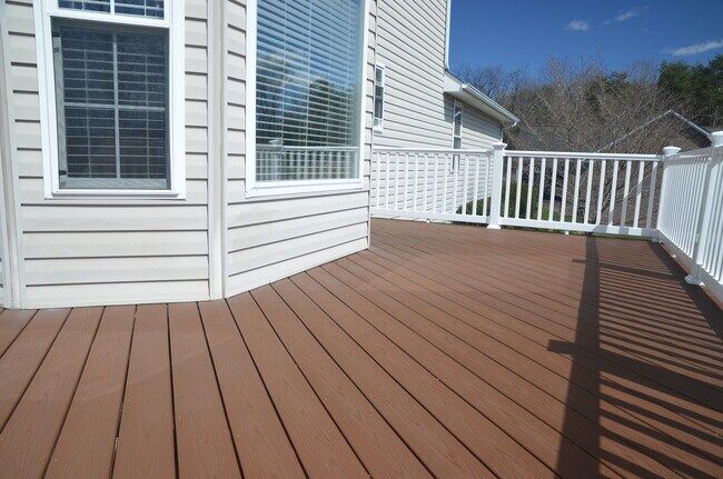 Rear Deck - 2087 Country Club Rd
