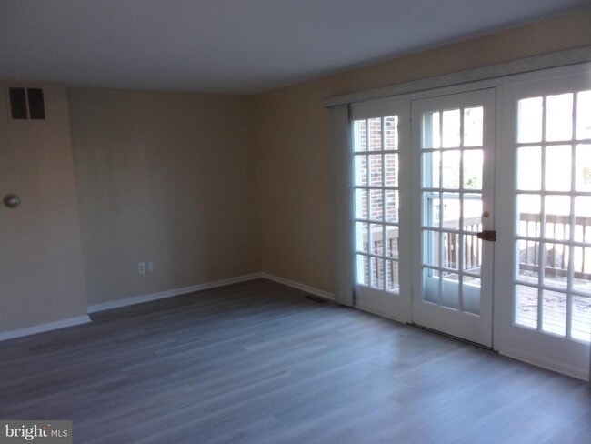 Building Photo - 10520 Assembly Dr
