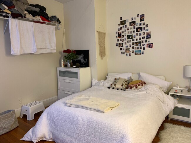 Foto del edificio - 1999 Commonwealth Ave