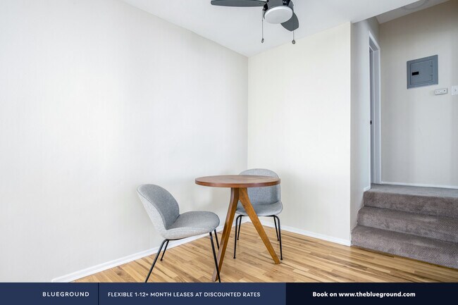 Foto del edificio - Brentwood Regency, 11645 Gorham Ave