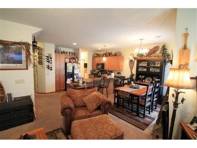 Building Photo - 15248 Maryland Ave