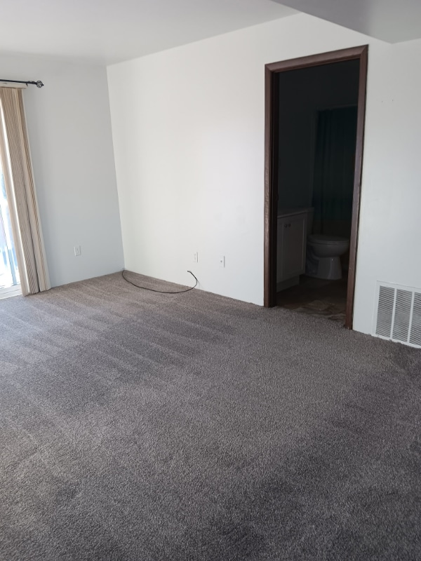 Building Photo - 416 E Main St