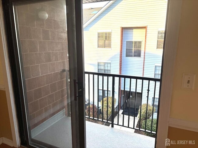 Building Photo - 98 Keystone Ct