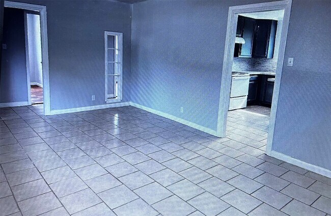 Foto del edificio - 3615 Edgemont Dr