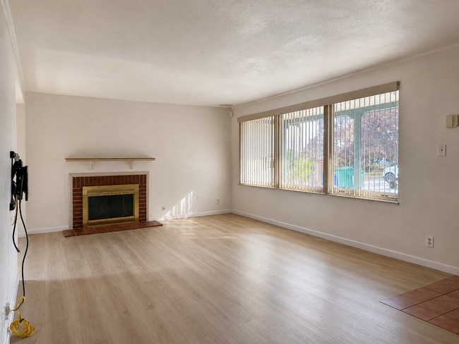 Photo - 111 NE 92nd St House