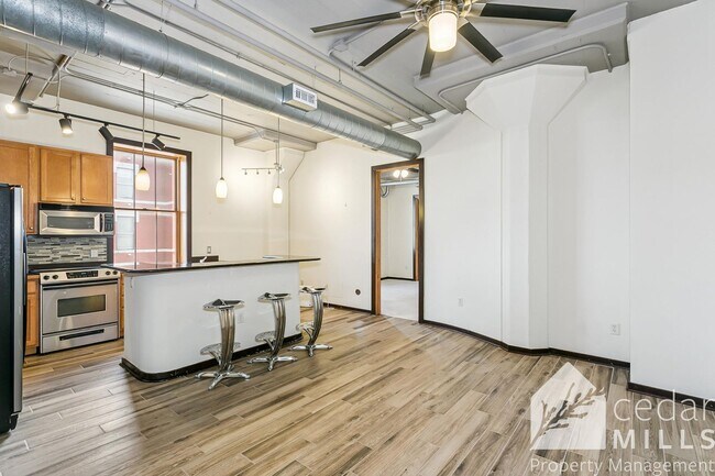 Foto del edificio - Lofts at St. Francis! 2 bed/2 bath for rent