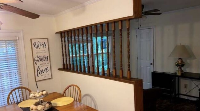 Building Photo - 307 Summer Woods Dr
