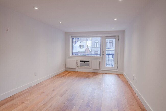 Photo du bâtiment - 3421 Rue Drummond