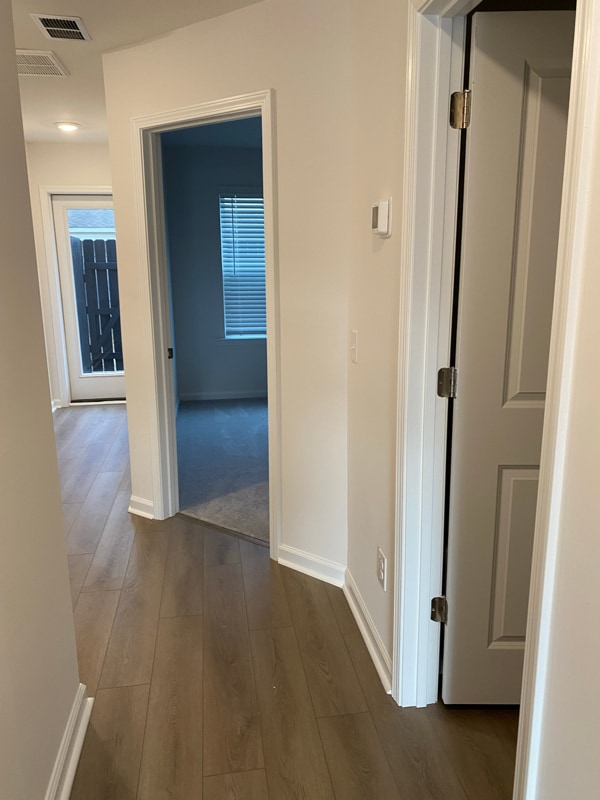 Building Photo - 4633 Forest Hills Dr