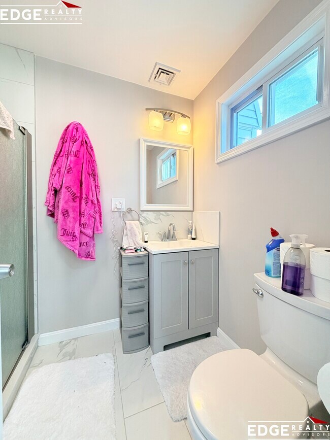 Foto del edificio - 39 Long Ave