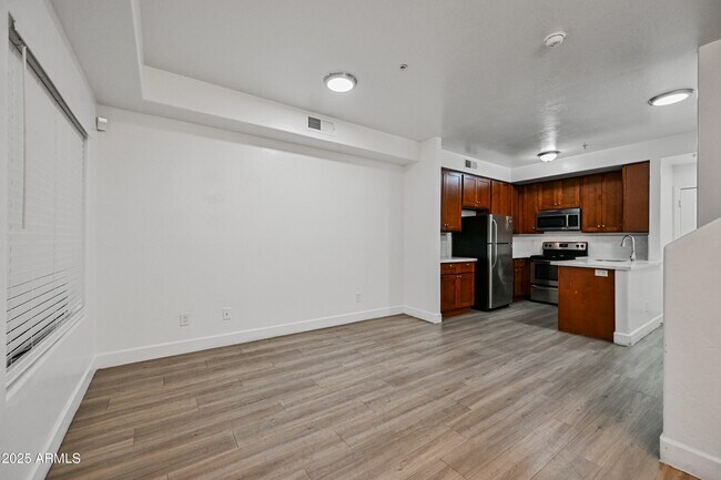 Foto del edificio - 4608 W Maryland Ave
