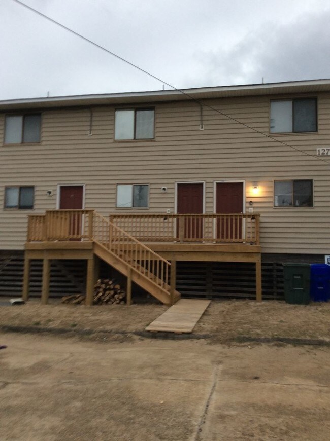 Building Photo - 1272 W Ocean View Ave