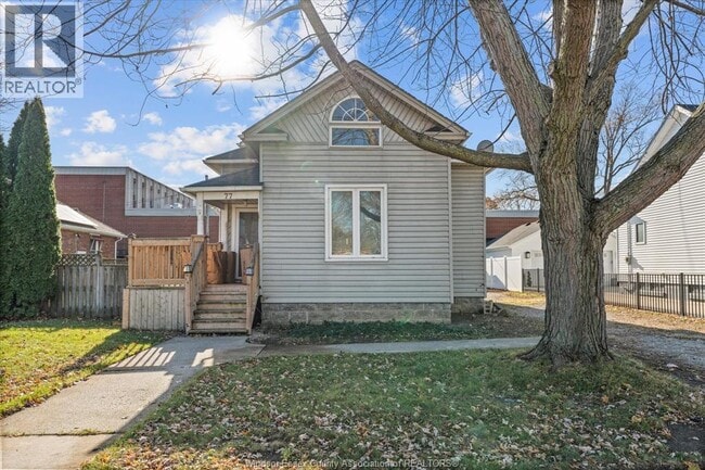 Building Photo - 77 Maple Ave