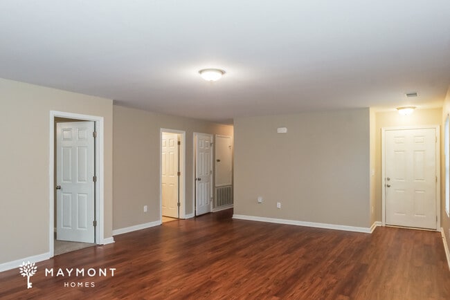 Building Photo - 100 Foxford Ln