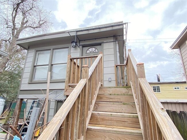 Building Photo - 1809 Missouri St