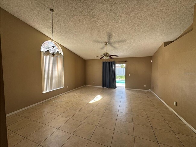 Building Photo - 3132 Arrow Dr