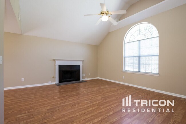 Building Photo - 3185 Lower Creek Dr