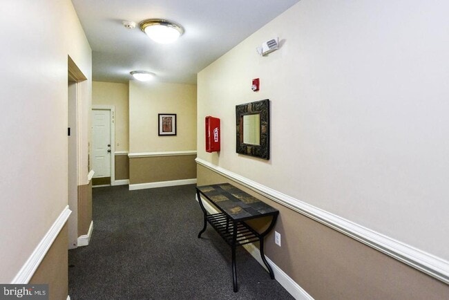 Foto del edificio - 15616 Everglade Ln