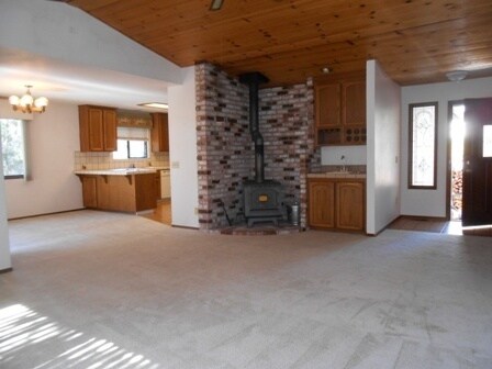 Foto del edificio - 17909 Huckleberry Dr