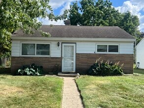 Building Photo - 913 W Donaldson Ave