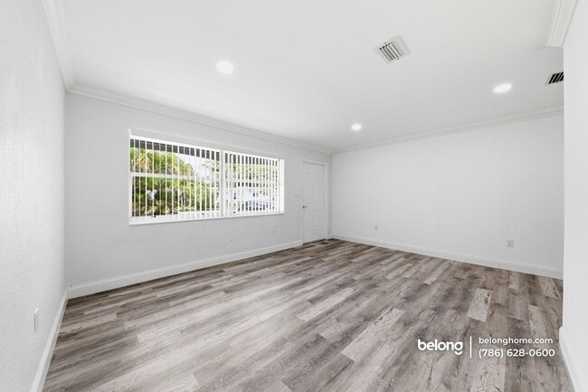 Foto del edificio - 980 NW 200th Terrace