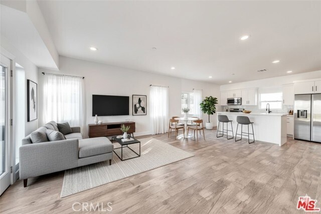 Foto del edificio - 3141 S Halm Ave